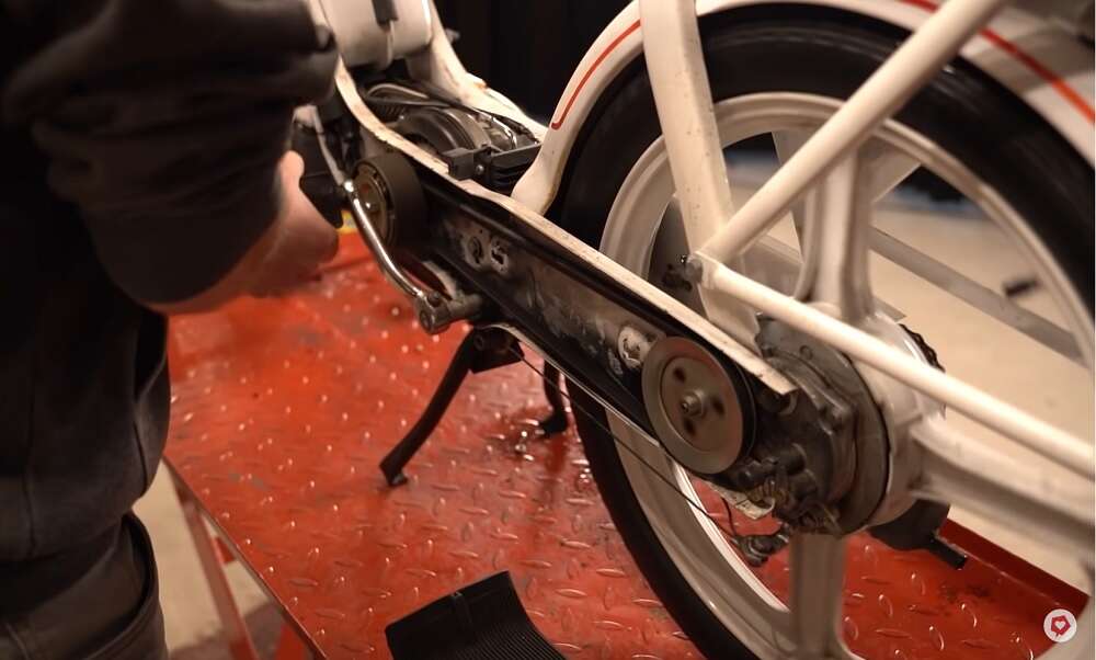 Der Riemenantrieb sorgt für ein sehr ruhiges Laufverhalten Der Riemenantrieb sorgt für ein sehr ruhiges Laufverhalten