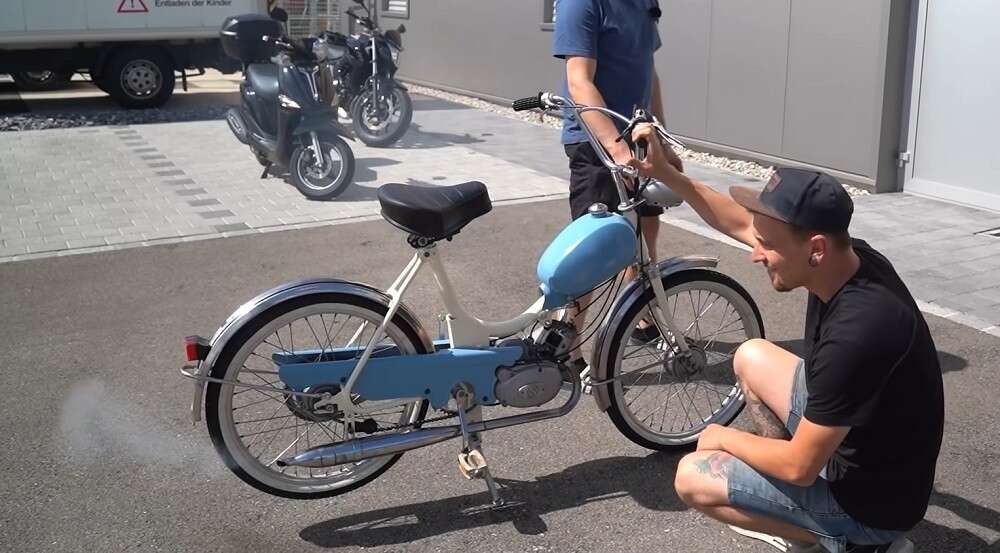 Verstärkte Rauchentwicklung kann ein Hinweis auf defekte Kolbenringe sein Verstärkte Rauchentwicklung kann ein Hinweis auf defekte Kolbenringe sein