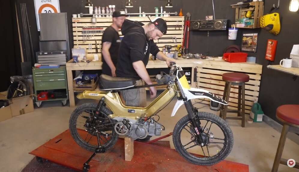 Bei auffälligen Geräuschen aus dem Motor sollte dringend eine Inspektion erfolgen Bei auffälligen Geräuschen aus dem Motor sollte dringend eine Inspektion erfolgen