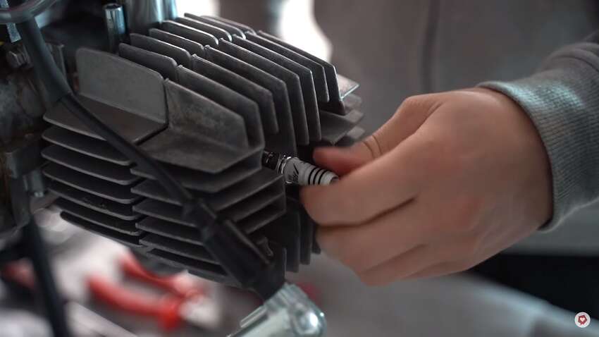 Nur mit der passenden Zündkerze läuft der Motor rund Nur mit der passenden Zündkerze läuft der Motor rund