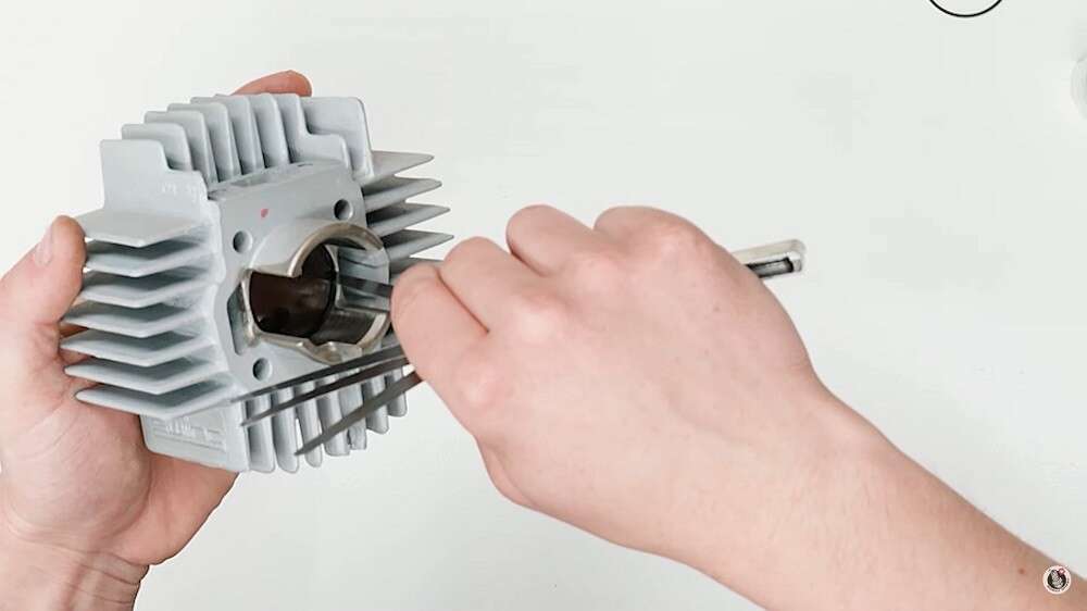 GPO Blattlehre Set 0.05 - 1.00 mm (13-teilig) universal GPO Blattlehre Set 0.05 - 1.00 mm (13-teilig) universal