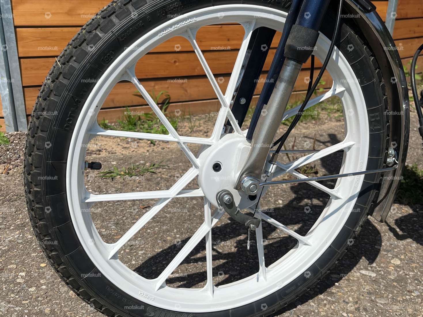 swiing® ingenious brake shoes Ø 90 x 17 Grimeca Snowflake Racing slotted | Hercules Prima, Puch Carousel Image 4