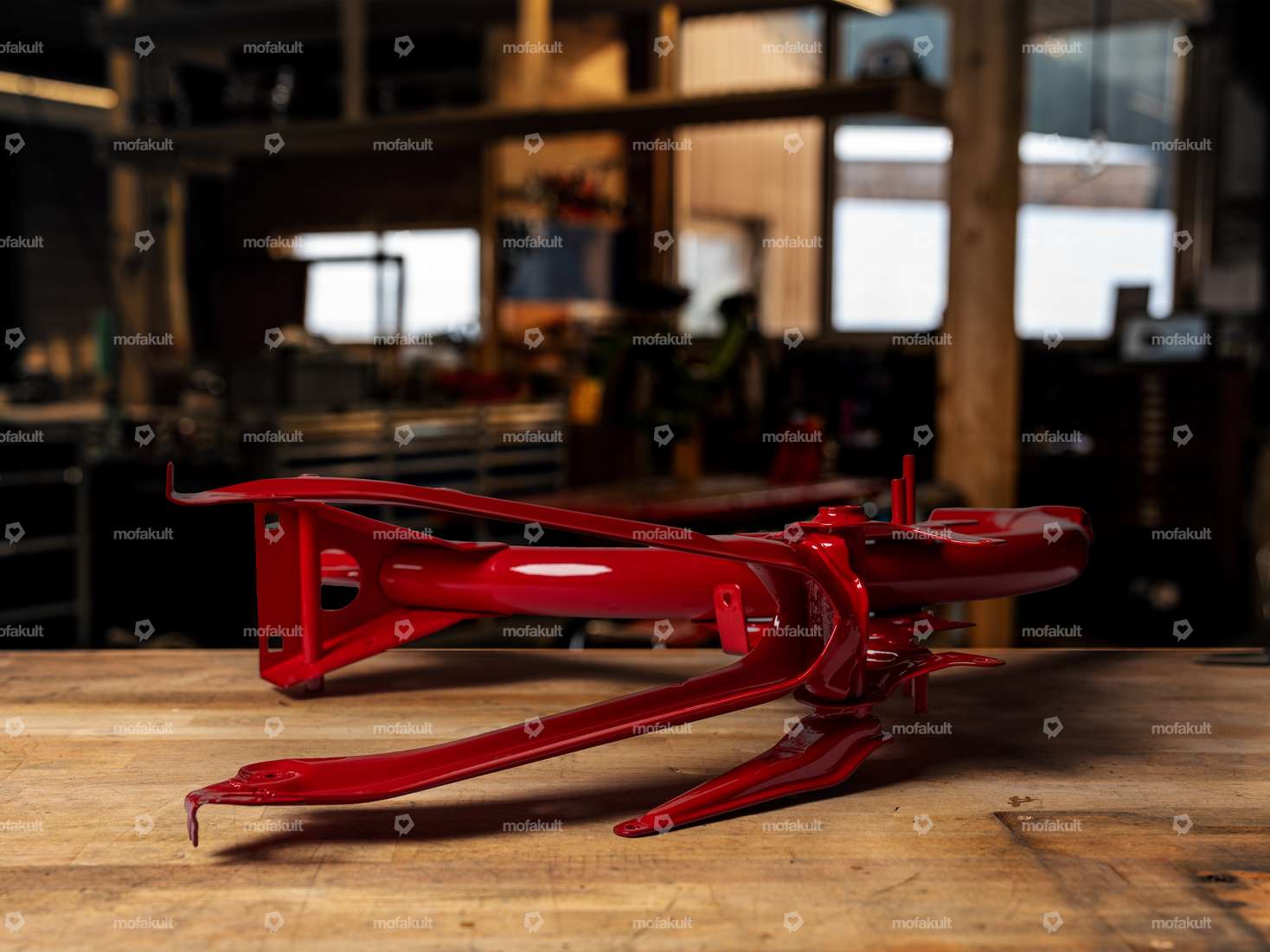 Siggnature moped powder coating frame & tank RAL Carousel Image 1