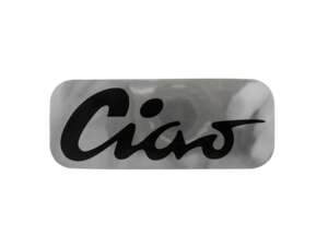 Aufkleber Tank «Ciao» schwarz / Chrom 70 x 28 mm | Piaggio Ciao P, C9 Aufkleber Tank «Ciao» schwarz / Chrom 70 x 28 mm | Piaggio Ciao P, C9
