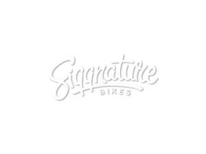 Siggnature Aufkleber «Siggnature Bikes» Folienplot 70 x 30 mm weiss Siggnature Aufkleber «Siggnature Bikes» Folienplot 70 x 30 mm weiss